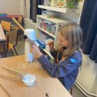 Muzische vorming: knutselen met kosteloos materiaal