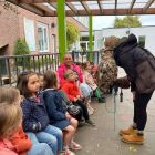 Uilen op bezoek in de derde kleuterklas